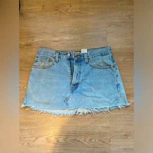 Levis Mini Skirt 🩵